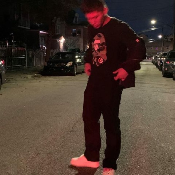 Meet your Posher, Dylan - Picture 1 of 1